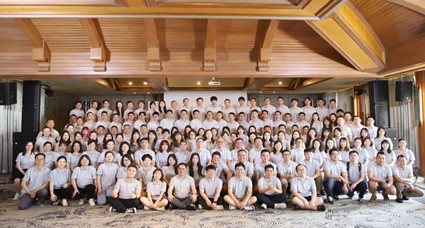君創(chuàng)年會(huì)，奮楫揚(yáng)帆，篤行不怠！